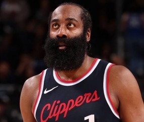 爱游戏智能体验-快船球员公开质疑裁判判罚尺度，引争议，发生一次.