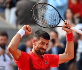 爱游戏官方入口-德约科维奇焦点对战，莱万多夫斯基与70激战DWG分钟，败北胜负难料！